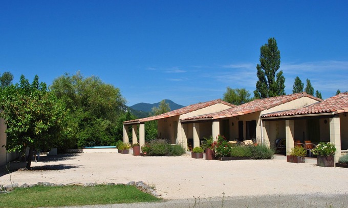 Banne House | Gîte Jaune