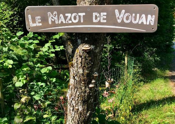 Saint-Andre-de-Boege Ski Chalet | Gîte Le Mazot de Vouan