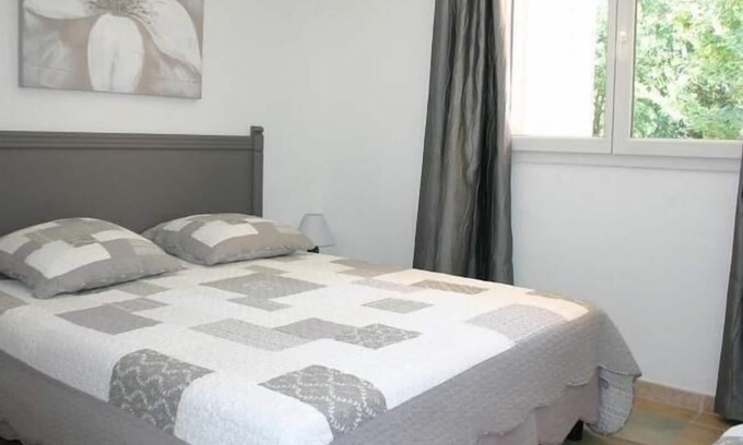 Roquebrune-sur-Argens Cottage | Gîte-Private Bathroom-Gîte Amandier