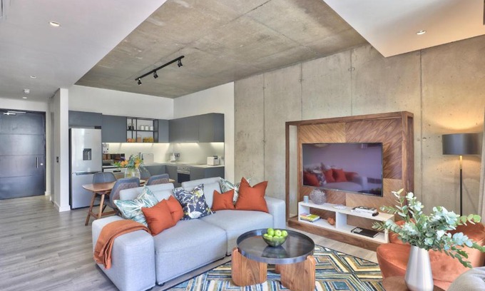 Cape Town City Centre Apartment | G05 The Signature, De Waterkant