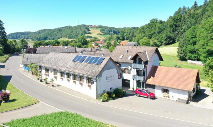 Neuhaus am Klausenbach Hotel | Gasthof Zum Wallner