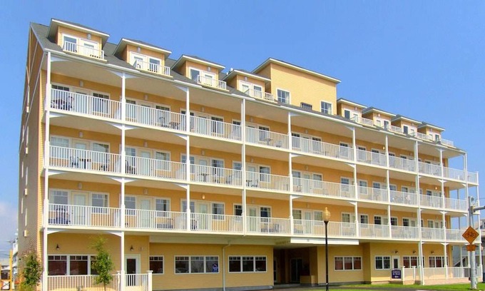 Ocean City Hotel | Gateway Hotel & Suites, Ascend Hotel Collection