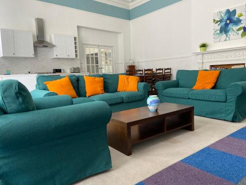 Huntingdon Apartment | Gazeley Manor House - Central Huntingdon