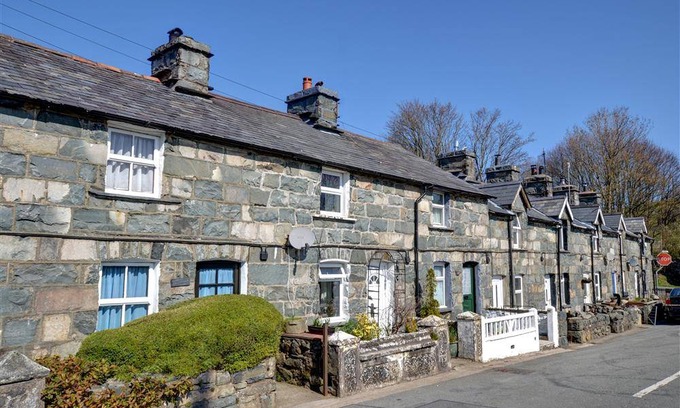 Trawsfynydd Cottage | Gellfechan