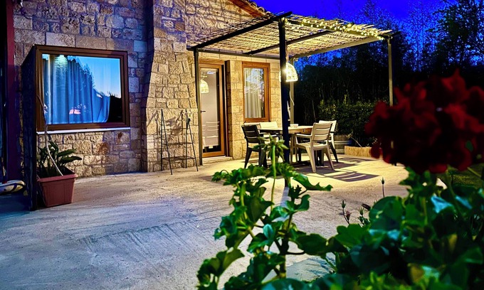 Pyrgos Apartment | Genari Beach Apartments Garden View Retreat