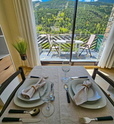El Tarter Apartment | Genciana, views to the mountains HUT 5248