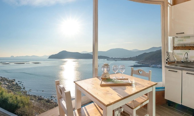 Irun-myeon House | Geoje Sunbeachoceanview Dog Pension