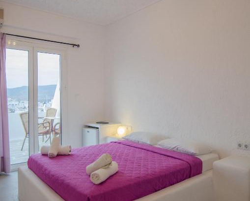 Ios Hotel | George & Irene Hotel