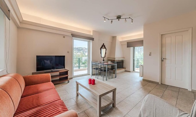 Kalyvia Thorikou House | George residence Attica Riviera