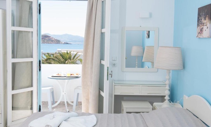 Old Town Naxos Apartment | Georgia Mare