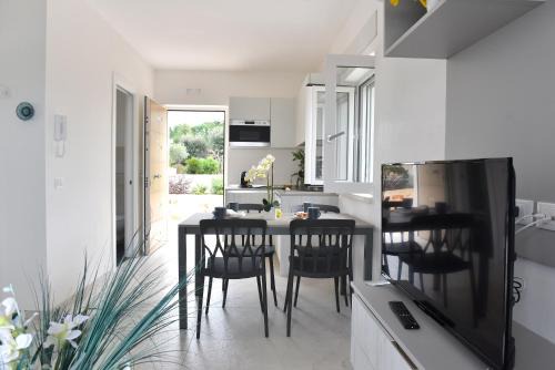 Locorotondo House | Geranio Apartment - Villaggio di Mary