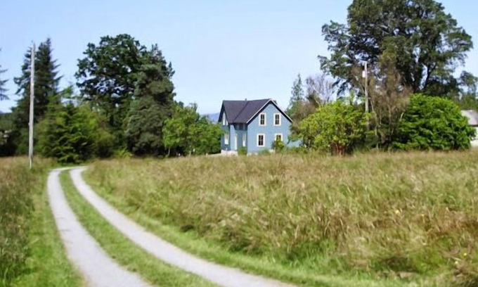 Stanwood Other | Get away from crowds! Enjoy peace, quiet, firepit, acreage and neat farmhouse.