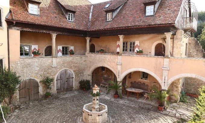 Creglingen Apartment | Geyer-Schloss Reinsbronn