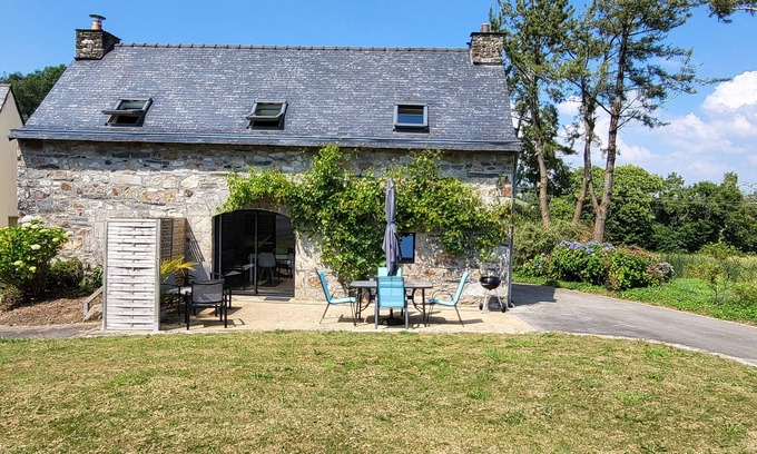Plomodiern House | Gite de Pennenez