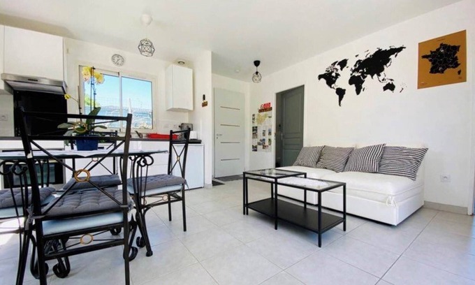 Montauban House | Gite du golf with swimming pool