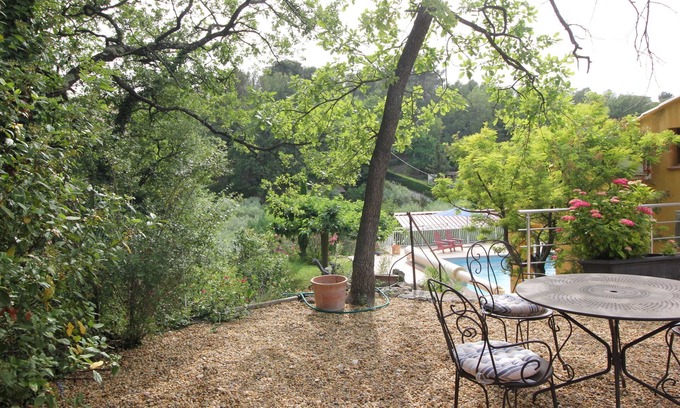 Flayosc Cottage | Gîte for 4 people in a quiet area with a large beautiful swimming pool