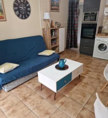Mouries House | Gite l'Embellido