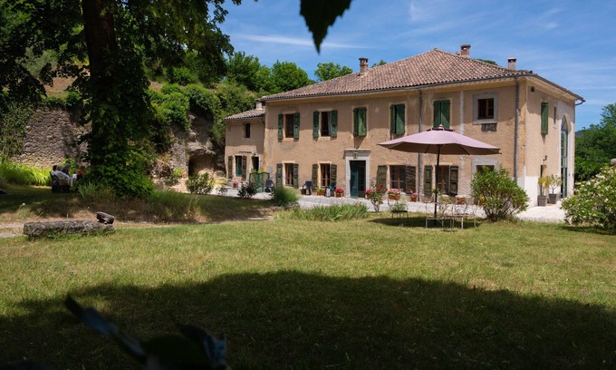 Colognac House | Gîte Les Tilleuls, in the southern Cévennes, nature, serenity and llama discovery