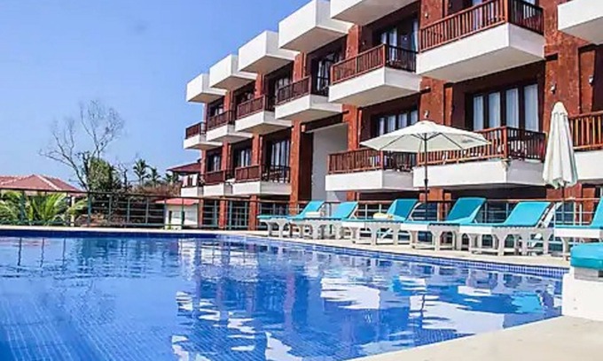Morjim Hotel | Goa Crescent Resort - A Hilltop Seaview Escape