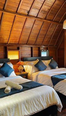 Lubok Buaya Hotel | Golden Chenang Village