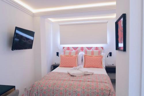 Golden Mile House | Golden Myra Apart-Hotel