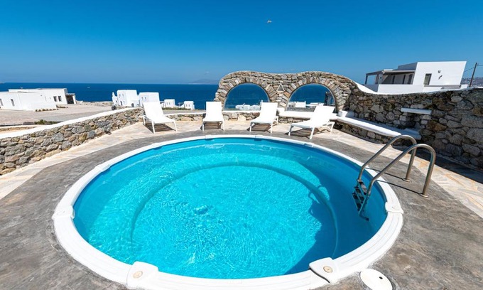 Agios Ioannis Villa | Golden Sunset Villas