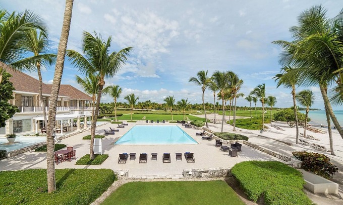 Punta Cana Villa | Golf-front Villa With Large Spaces Staff and Pool Situated in Luxury Beach Resort