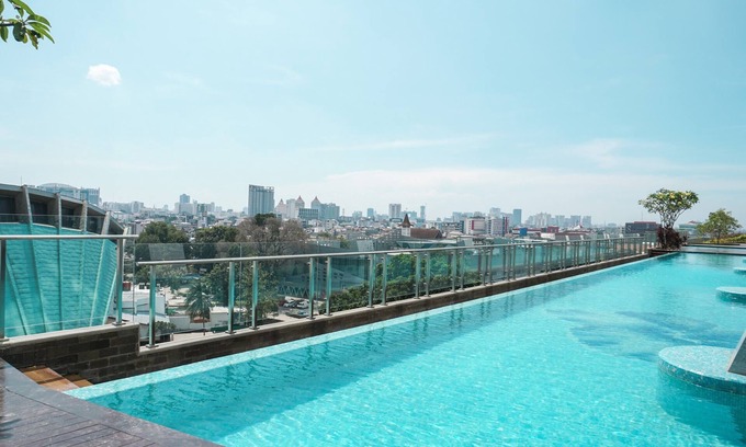 Cikini Apartment | Good And Relaxing 2Br At Menteng Park Apartment