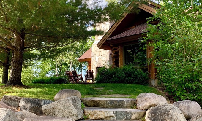 Longville Cabin | Gorgeous 3 Bdrm Log Cabin on Woman Lake with Beautiful Views