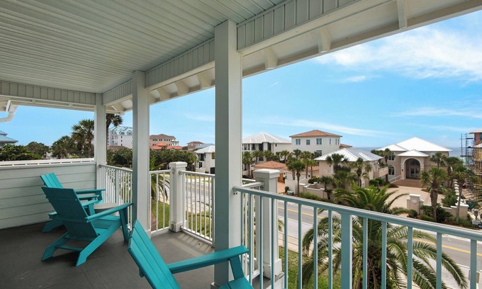 Crystal Shores House | Gorgeous & Across from Beach! LSV-Carriage House-Community Pool-Destin Dory🐟