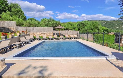 Vallon-Pont-d'Arc Apartment | Gorgeous Apartment In Vallon Pont D'arc