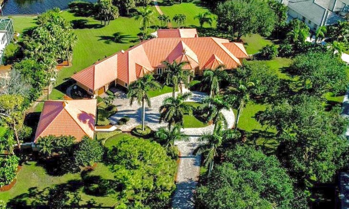 Port Saint Lucie House | Gorgeous Gated Getaway