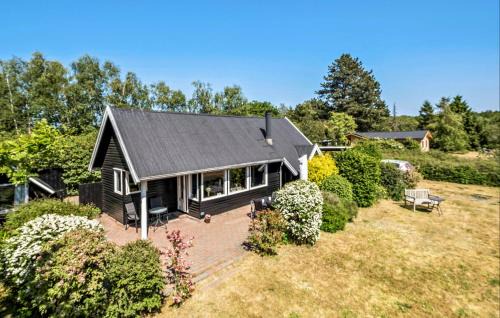 Hoeve Strand House | Gorgeous Home In Asnæs With Wifi
