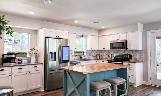 Pottsboro House | Gorgeous Lakeside Community on Lake Texoma with Lake Access and Boat Ramp