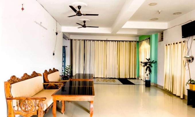 Khajuraho Hotel | Goroomgo Happy Homestay Khajuraho