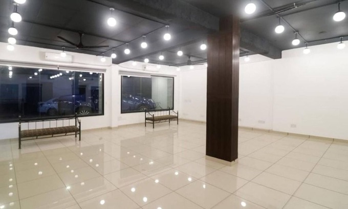 Chandigarh Hotel | Goroomgo Motel Maurya Chandigarh