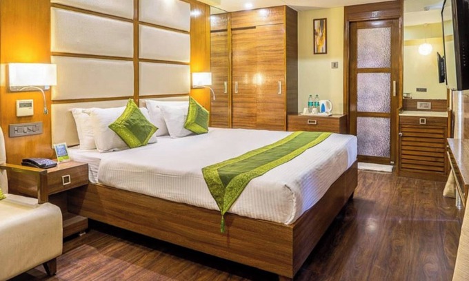 Navarangpura Gam Hotel | Goroomgo Super inn Armoise Ahmedabad