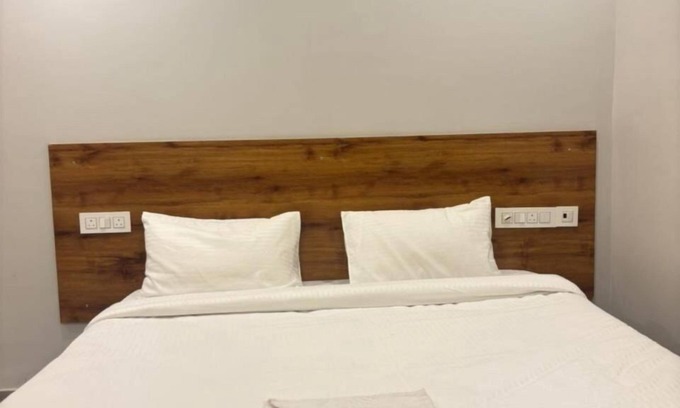 Secunderabad Hotel | Goroomgo Vaishnavi Residency