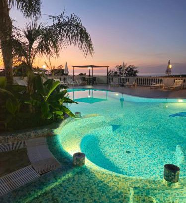 Ricadi Bed & Breakfast | Graceland rooms and suites