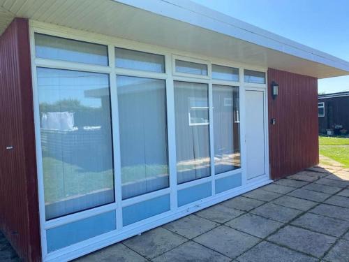 Selsey Apartment | Granada, 2 bedroom chalet with onsite pool and bar