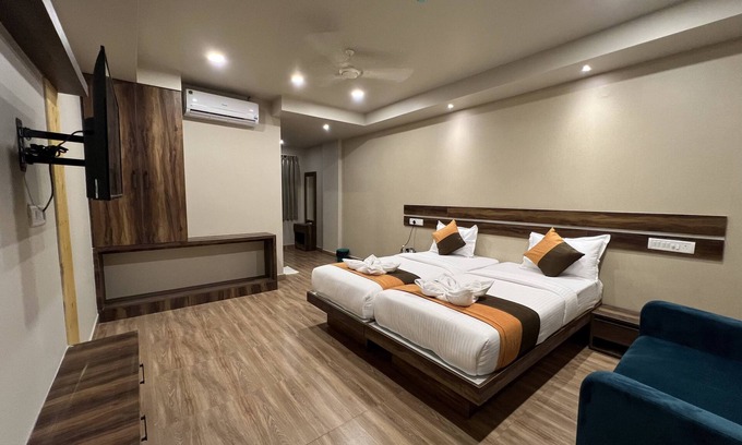 Electronics City Hotel | grand falcon