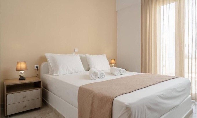 Naxos Apartment | Grand Family Deluxe Apartment Sea View | Evripus Suites Naxos