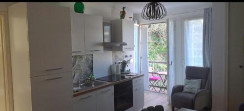 Amelie-les-Bains-Palalda Apartment | Grand studio Sophie rénové avec goût Wi-Fi balcon parking 50m des cures