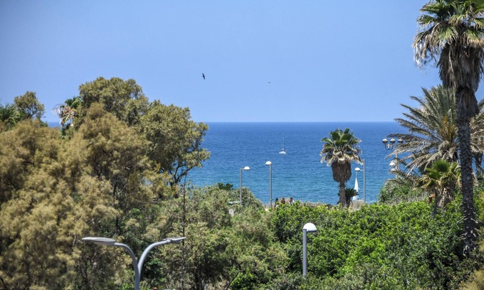 Old North Apartment | Grand STU SeaView Balcony by Sea N' Rent