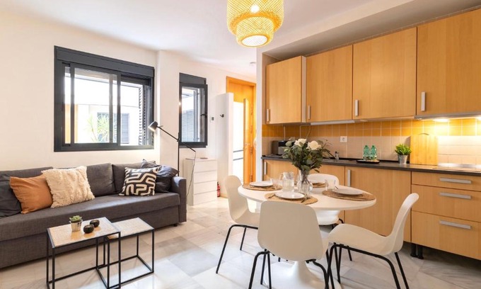 Alameda Apartment | Great location in the historical center