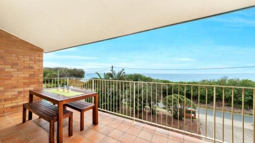 Woorim Apartment | Great Unit with Ocean View
