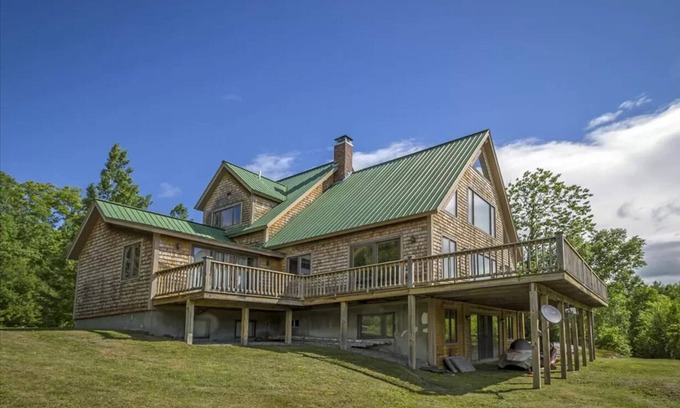 Bethlehem House | Greatest views in all the north country!