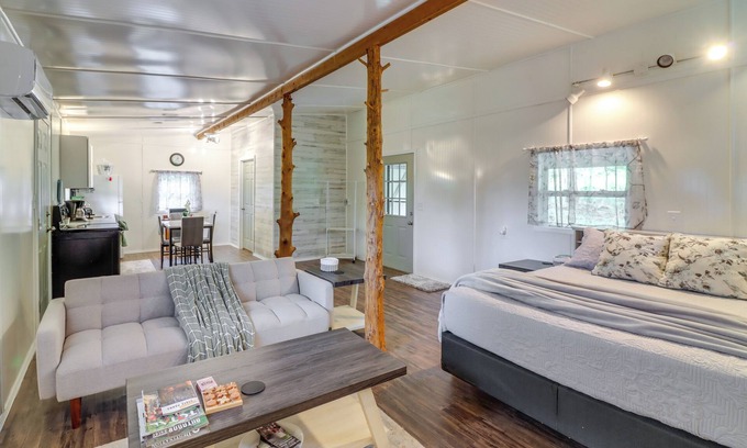 Harrison Apartment | Grill & Fire Pit: Cabin w/Mtn Views in Harrison