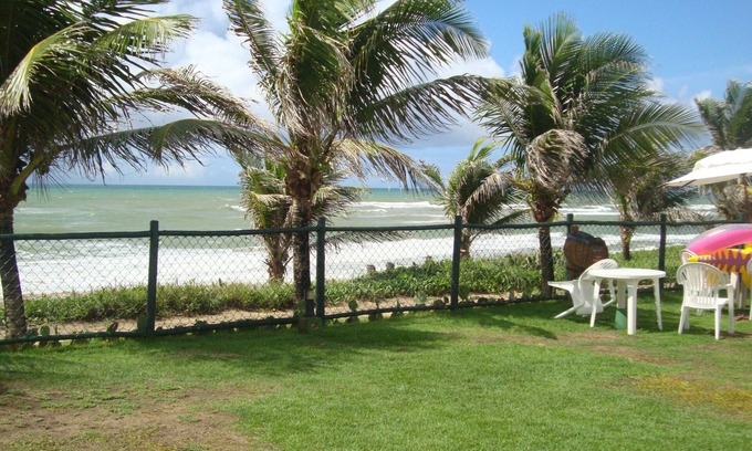 Centro Apartment | Ground floor apt with 3 bedrooms all furnished in gated community Guarajuba