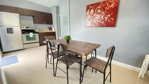 West Little Havana Apartment | Group Stay by the Grove & Gables